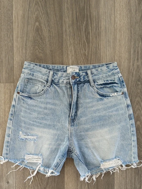 Twelve By Ontwelfth Women's Blue Denim Shorts Size 27 - Picture 1 of 7